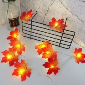 Girlanda / lampki dekoracyjne LED w kształcie liścia klonu - czerwone