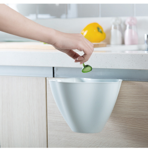 Hanging garbage bin for kitchen - green