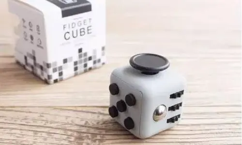 Kostka antystresowa odstresowująca Fidget Cube Biało/Czarna