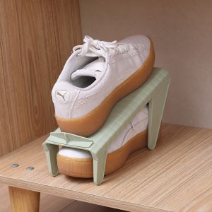 Single shoe rack shoe tray - green