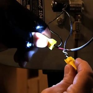 Wielofunkcyjna rękawica z diodami LED (lewa)